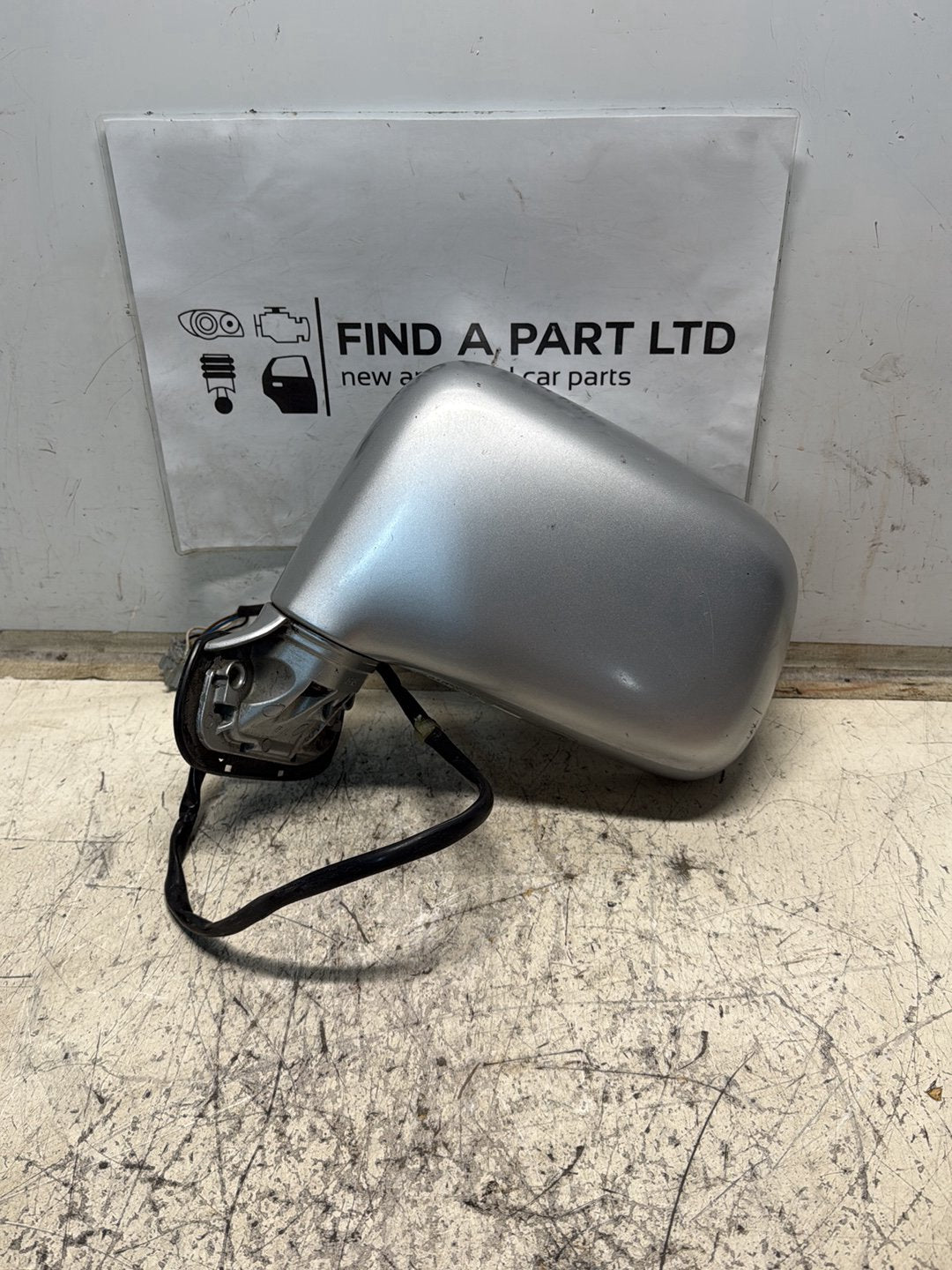 1995-1998 Honda Odyssey - Left Door Mirror PN: