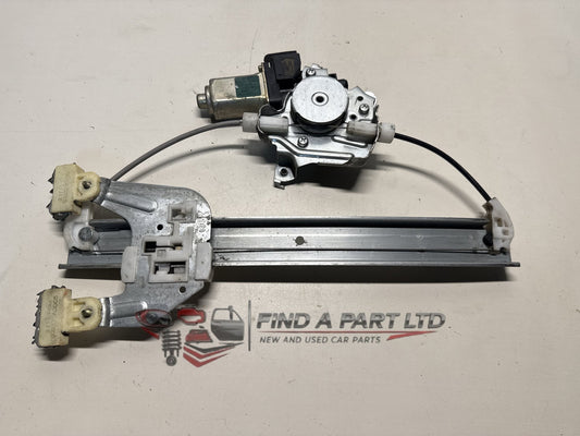 2006 Nissan X-Trail T30 - Right Rear Window Regulator/Motor PN: 80730 8H301