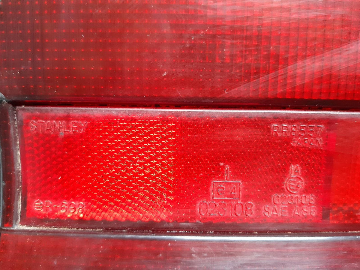 Sep 1988 to Sep 1992 - Mitsubishi Lancer CA CB 3 Door - Right Taillight