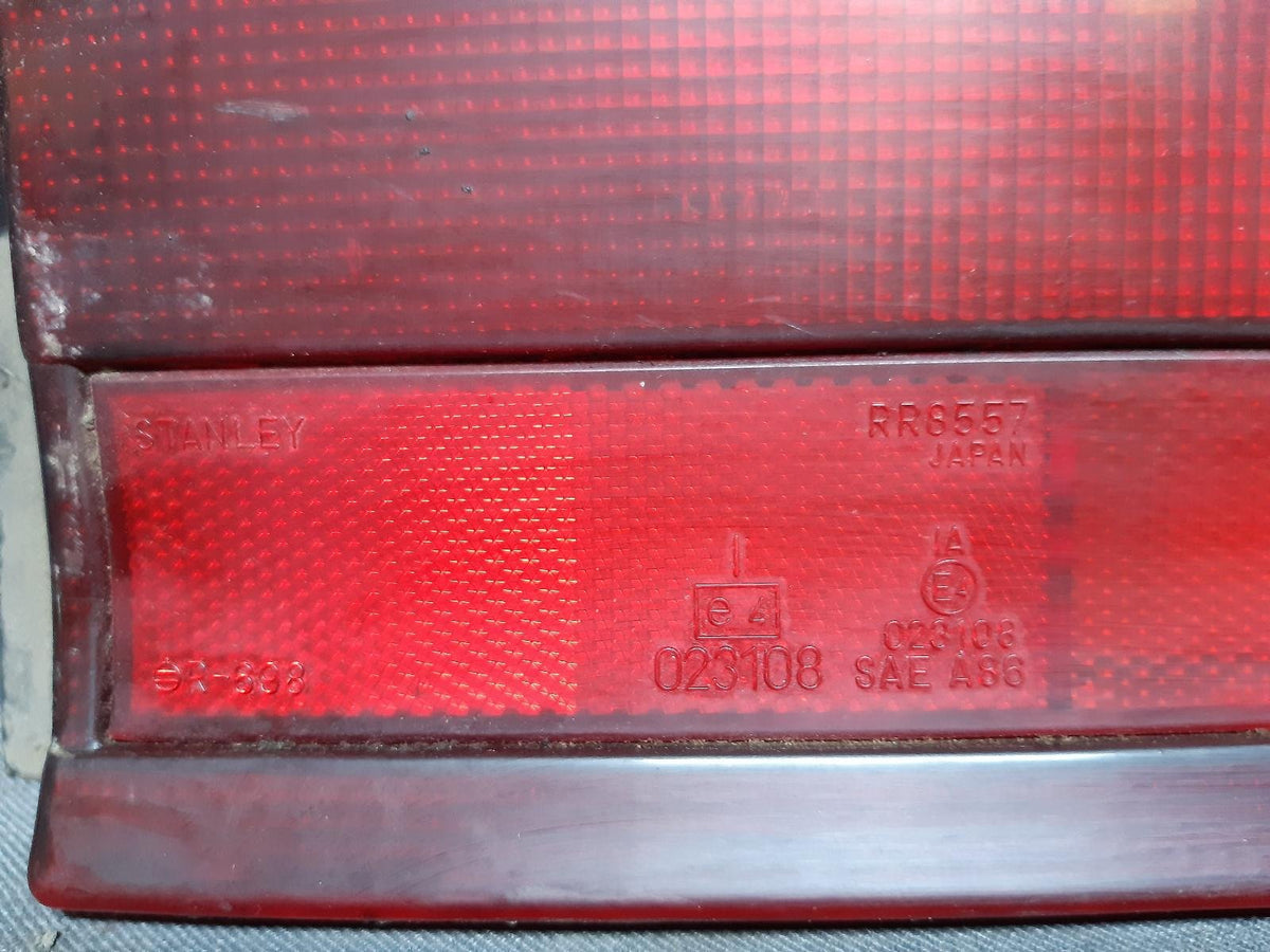 Sep 1988 to Sep 1992 - Mitsubishi Lancer CA CB 3 Door - Right Taillight