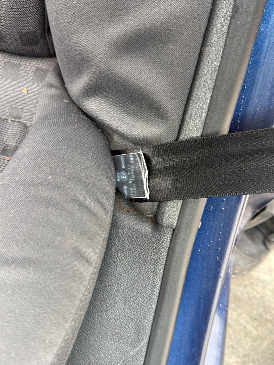 1998-2005 Volkswagen Passat- Left Rear Seat Belt PN: