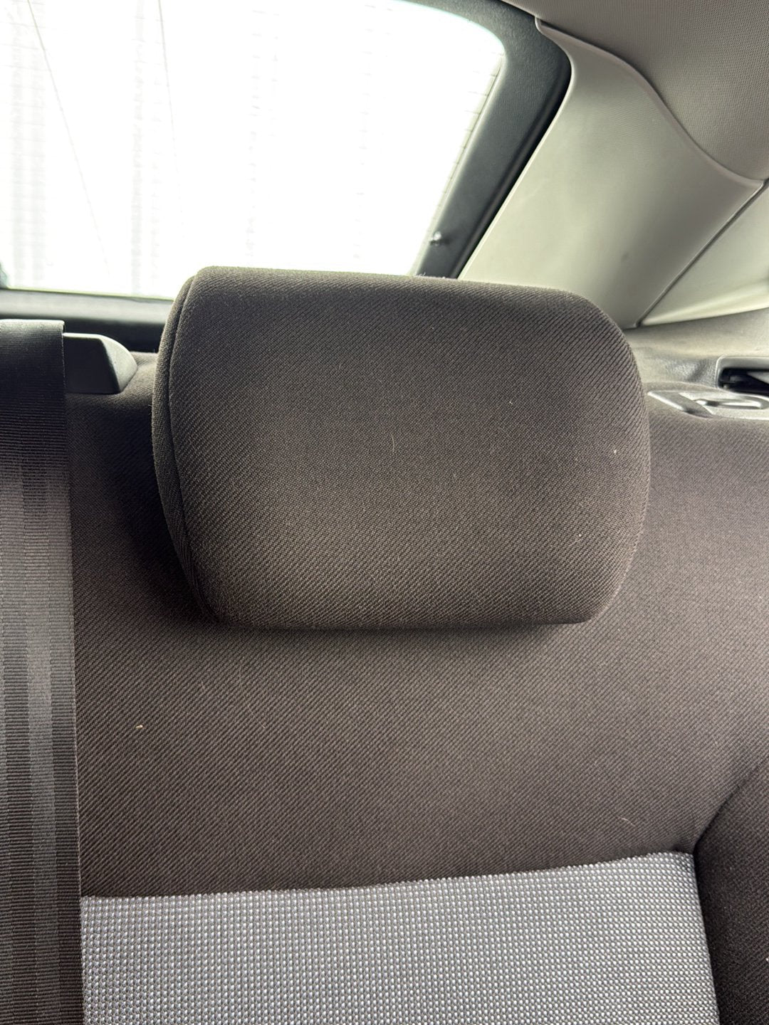 2007-2014 Ford Mondeo MK4 - Left Rear Headrest PN:
