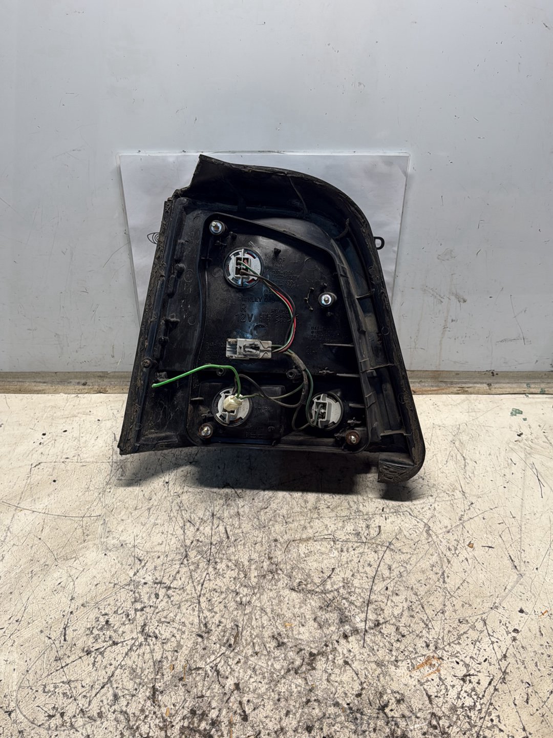 1995-1998 Honda Odyssey - Right Taillight PN: 043-1239