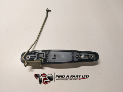 2005 Toyota Estima R30 - Left Front Exterior Door Handle PN: