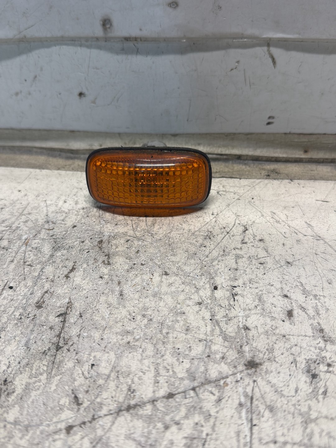 1995-2002 Nissan Primera P11 - Right Indicator PN: