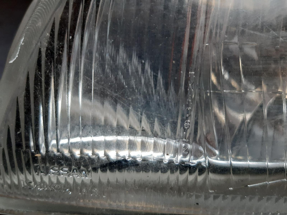 Oct 1995 to Mar 1998 - Nissan Pulsar N15 - Left Headlight - Ichikoh Lens# 1513