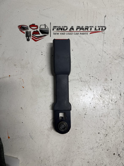 1995-1998 Honda Odyssey - Right Rear Seat Belt Stalk PN: