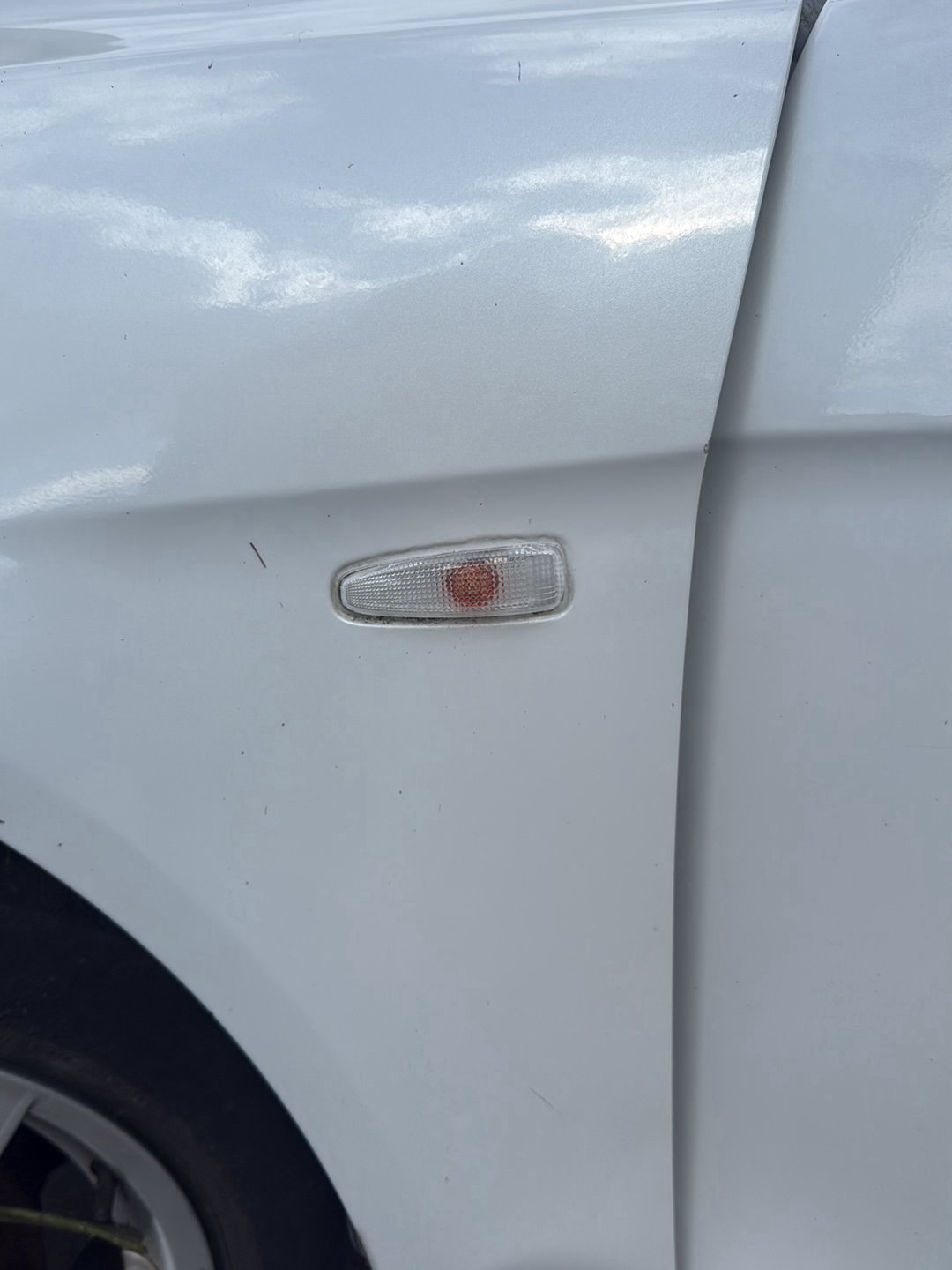 2004-2012 Mitsubishi Galant DJ CY4A - Left Indicator PN: