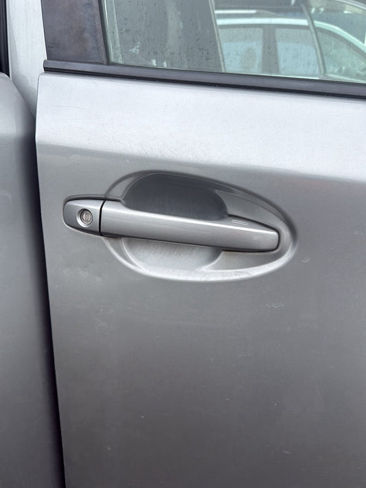 2009-2017 Toyota Wish ZGE20 - Right Front Exterior Door Handle PN: