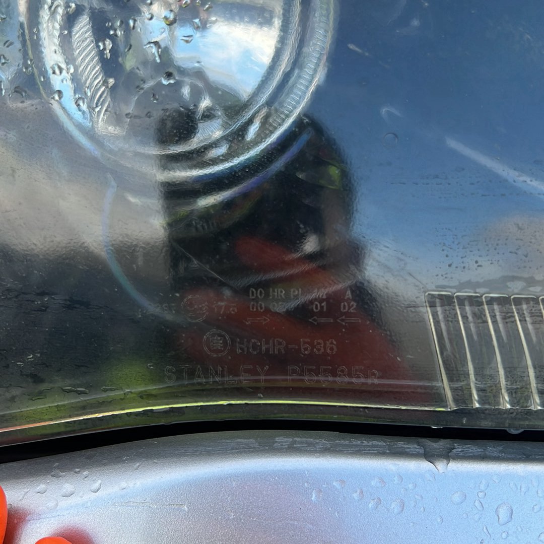 2009 Mitsubishi Outlander CW5W- Right Headlight PN: