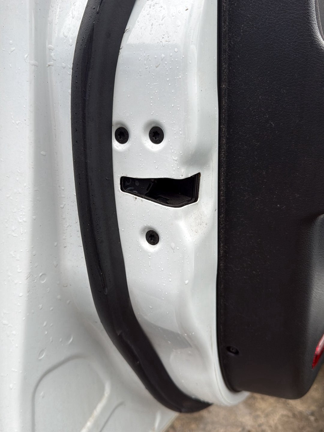 2007-2014 Ford Mondeo MK4 - Left Front Lock Mechanism PN: