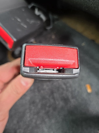 2017 Holden Trax TJ MY17 - Centre Seat Belt Stalk PN: