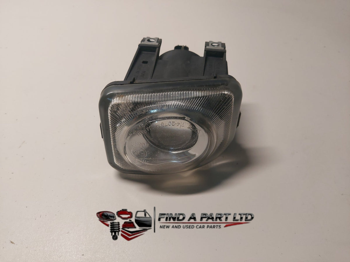 2004 Subaru Legacy BL - Right Fog Light PN: 114-20751