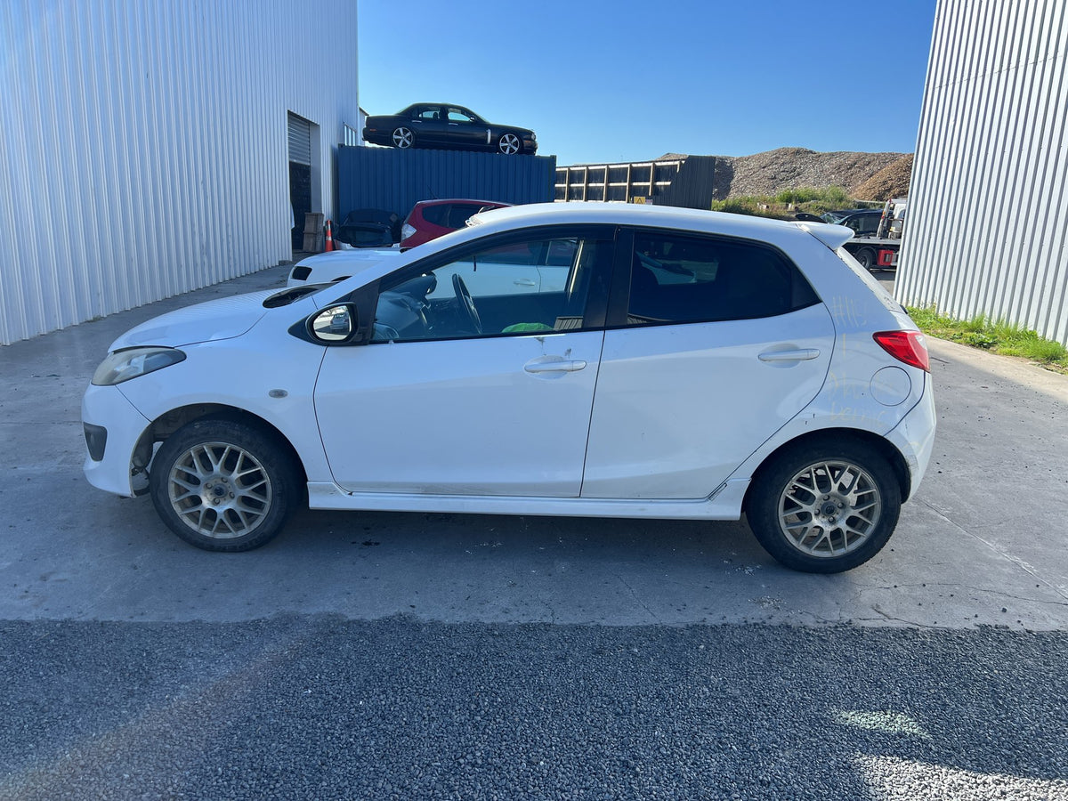 2007-2014 Mazda Demio DE