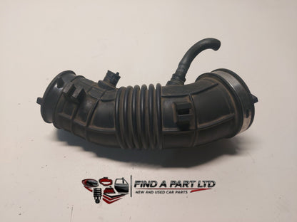 2007 Honda CR-V RE4 - AIR INTAKE HOSE PN: