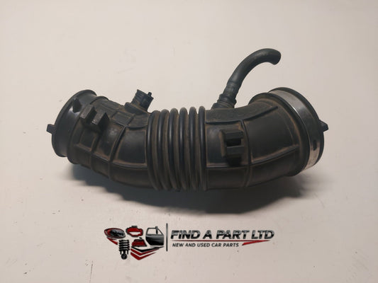 2007 Honda CR-V RE4 - AIR INTAKE HOSE PN: