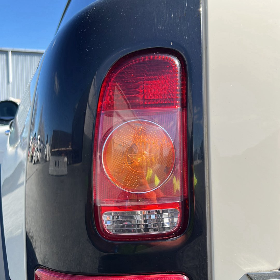 2008-2014 MINI Cooper R55 WMWML320X0TM93432 - Left Taillight PN: 2604