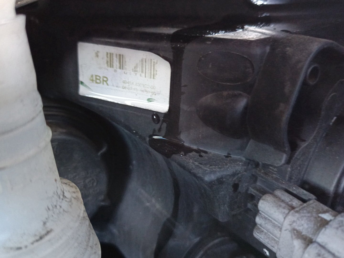 2013 Mitsubishi Outlander ZJ- Right Headlight PN: non hid