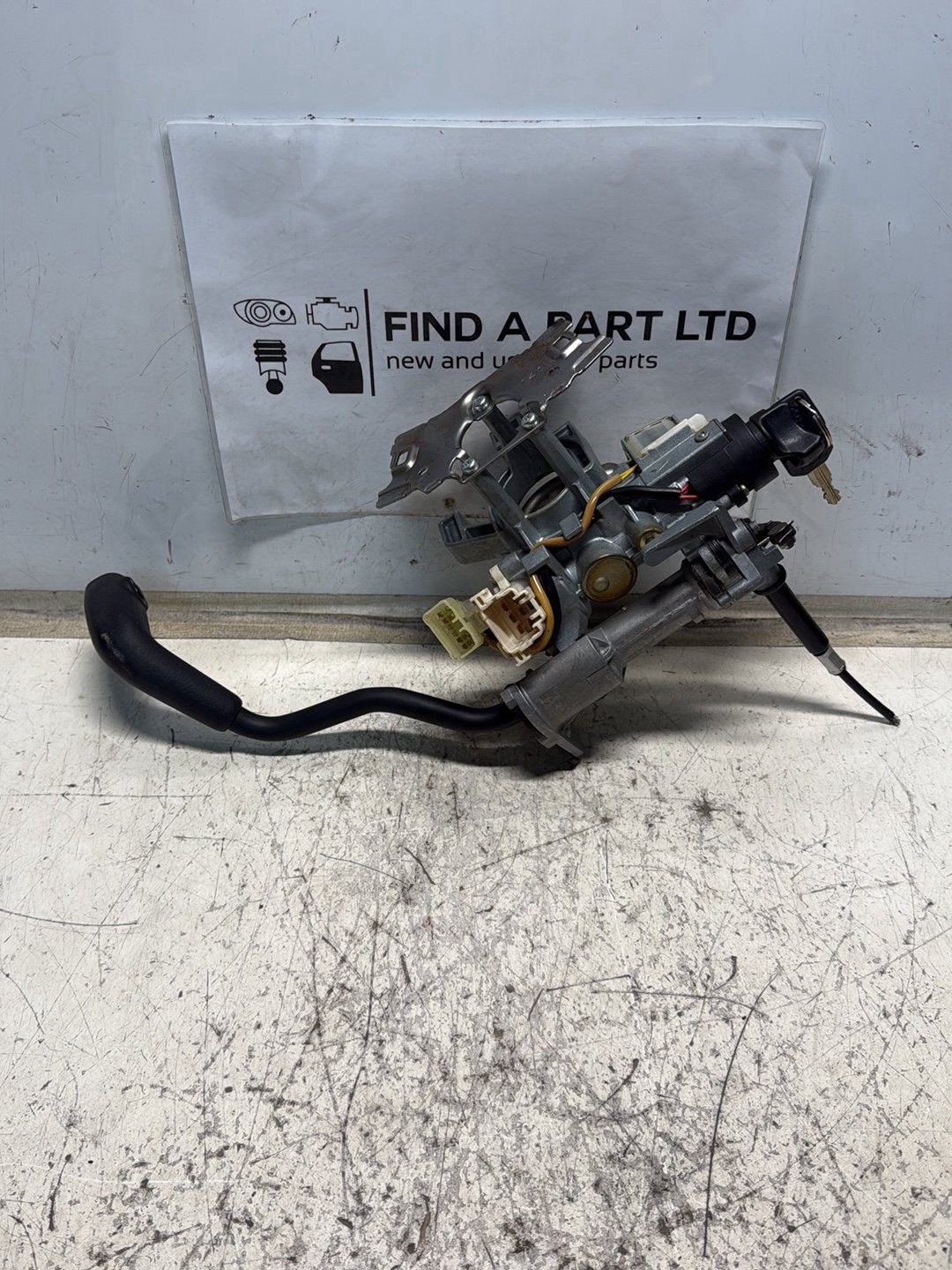 2004-2010 Toyota Passo- Ignition Switch PN: 384017
