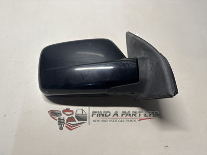 2006 Nissan X-Trail T30 - Right Door Mirror PN: 8282