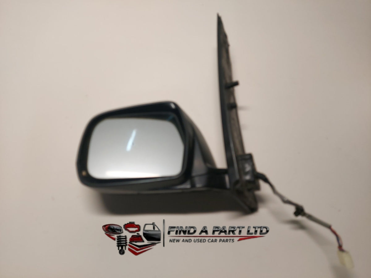 2005 Toyota Estima R30 - Left Door Mirror PN: E4 012142