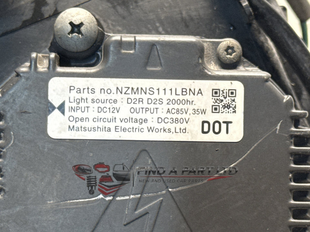 2006 Nissan X-Trail T30 - Left Headlight PN: 1670