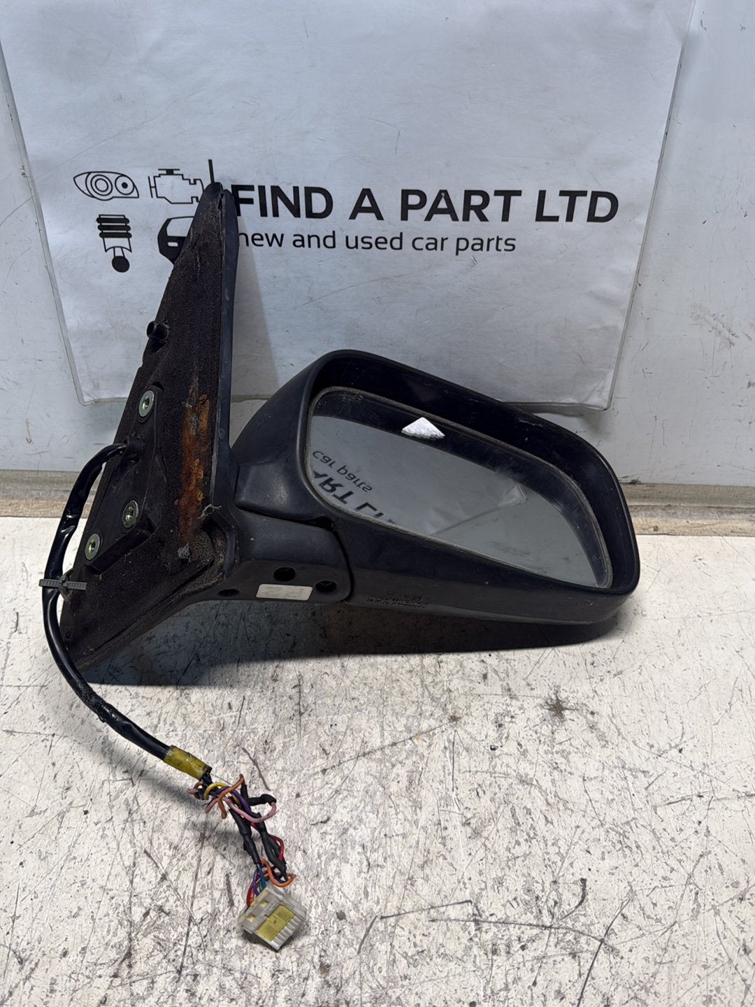 1995-2002 Nissan Primera P11 - Right Door Mirror PN:
