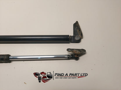 1996 Toyota Corolla E100 - Tailgate Strut Pair PN: 3KE29 W451, 3KE30 W451