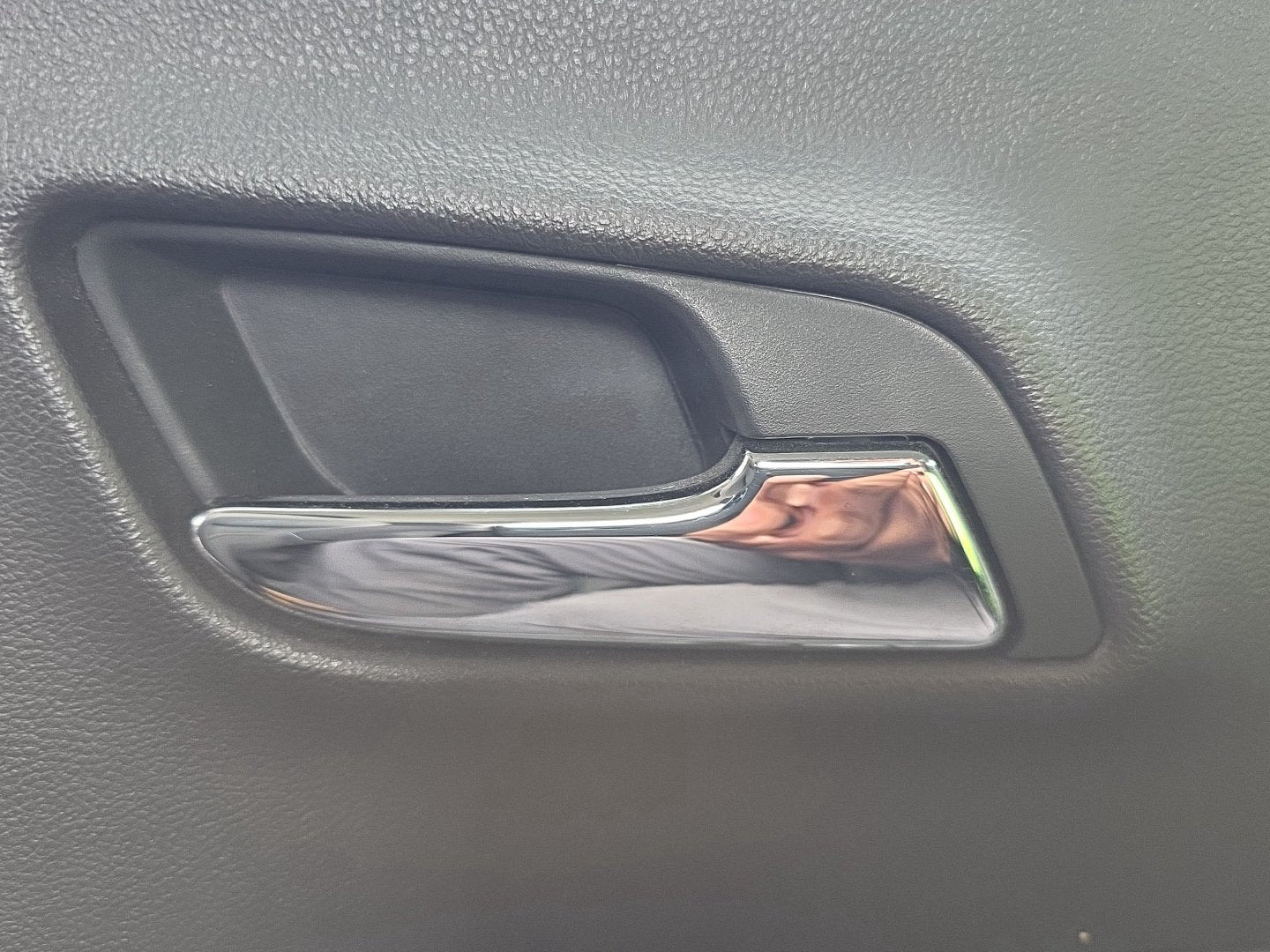 2017 Holden Trax TJ MY17 - Right Rear Door Interior Handle PN: