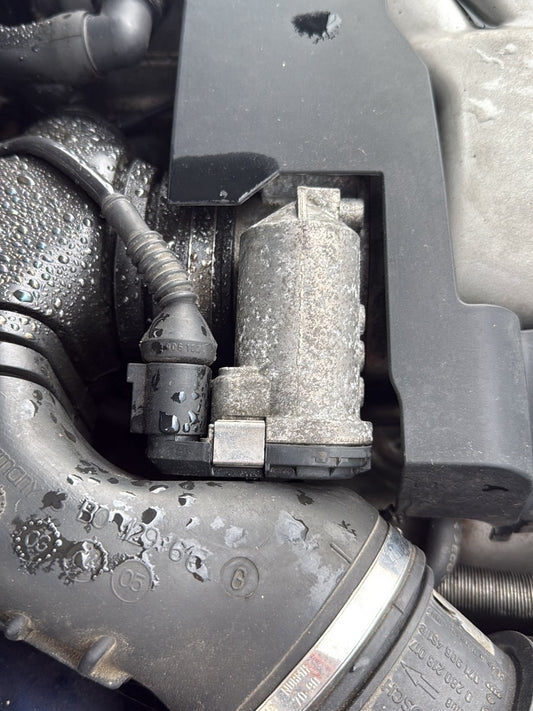 1998-2005 Volkswagen Passat- Throttle Body PN: