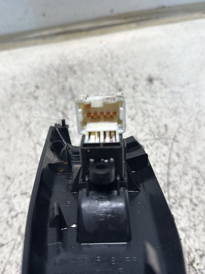 2000-2005 Nissan Bluebird Sylphy- Right Rear Window Switch PN: