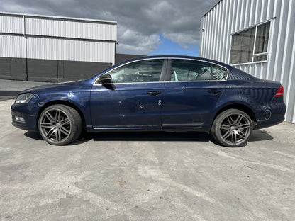 2010-2014 Volkswagen Passat B7 WVWZZZ3CZBE371571