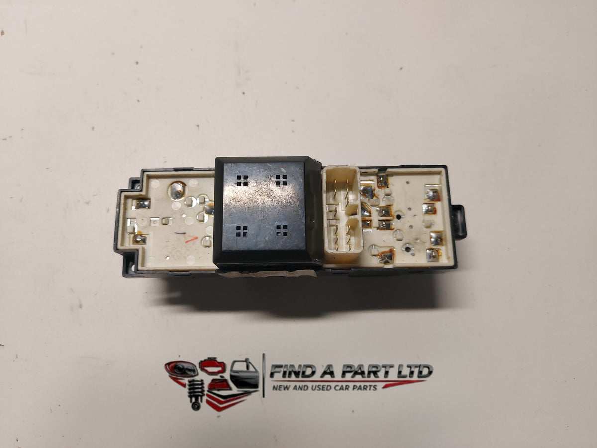 2007 Kia Picanto - Master Power Window Switch PN: 93570 07700