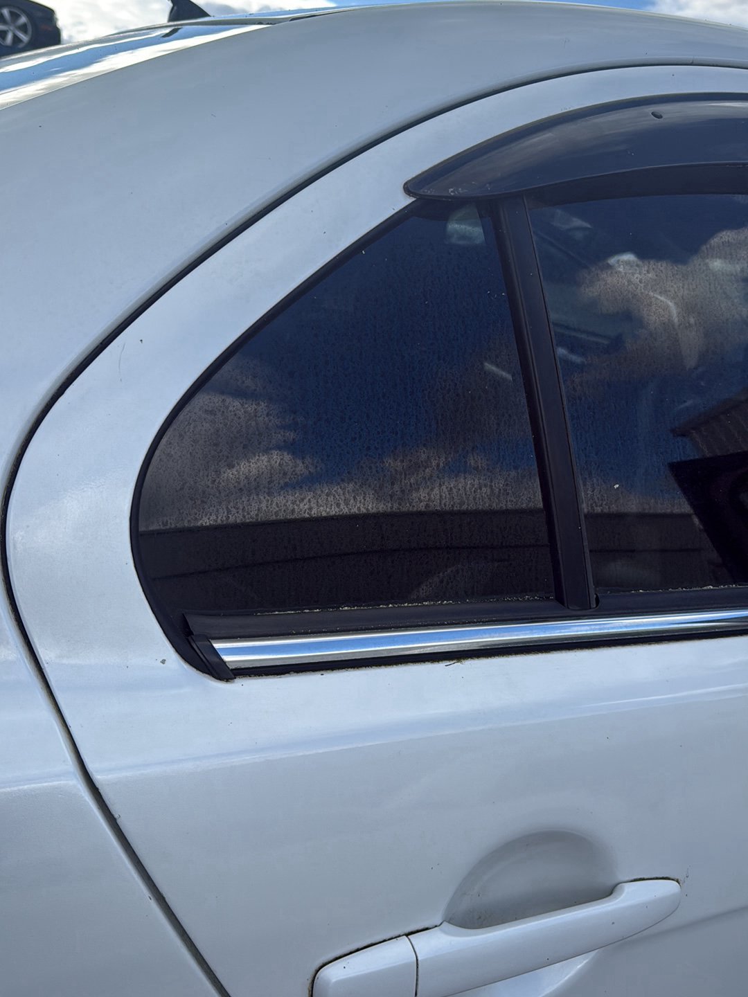 2004-2012 Mitsubishi Galant DJ CY4A - Right Rear Quarter Door Glass PN: