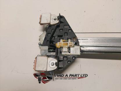 2007 Honda CR-V - Right Front Window Regulator/Motor PN: 7C-022