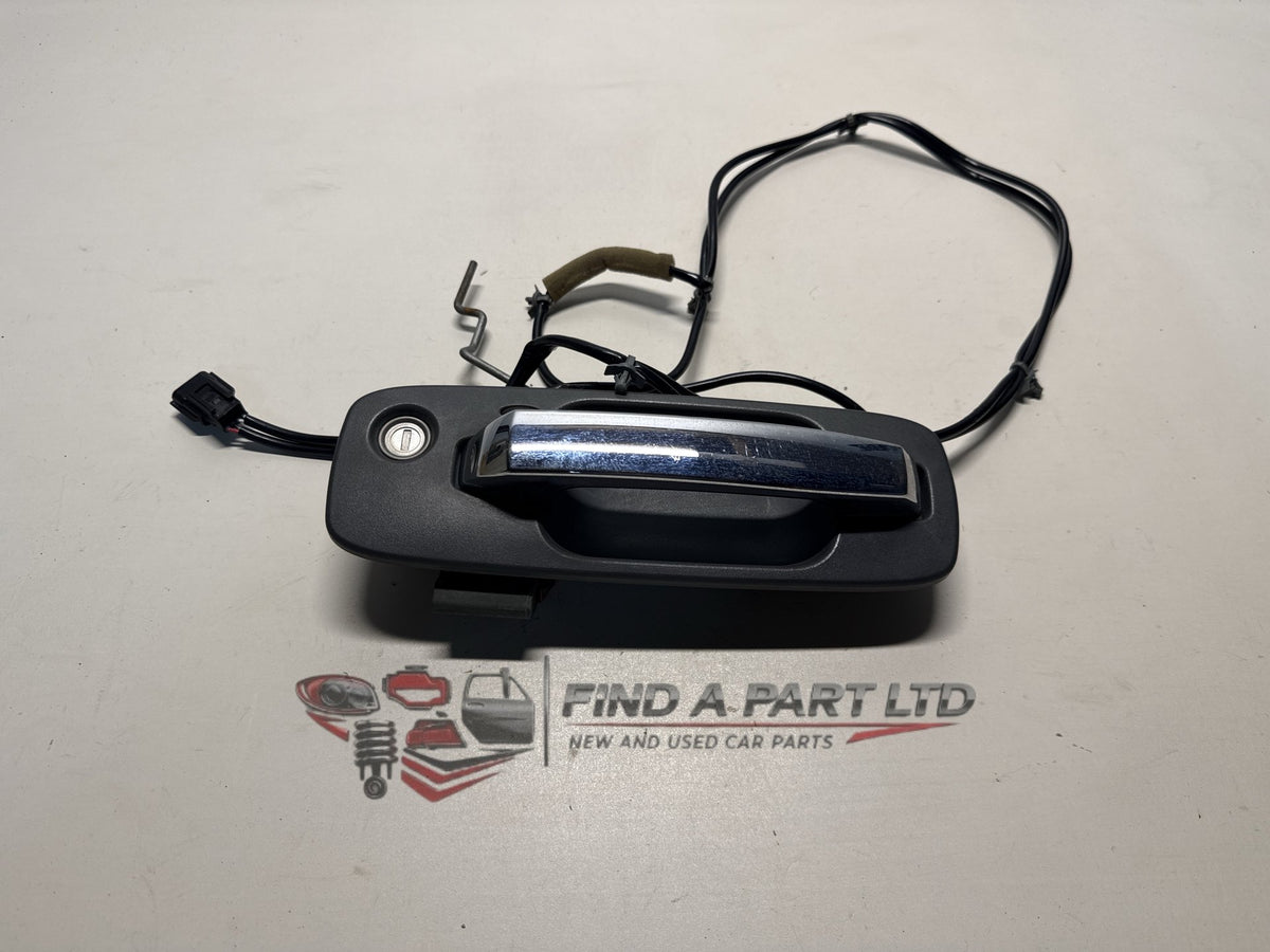 2006 Nissan X-Trail T30 - Left Front Door Exterior Handle PN:
