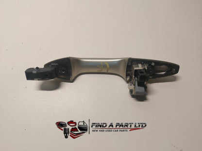 2007 Honda CR-V RE4 - Left Front Exterior Door Handle PN: