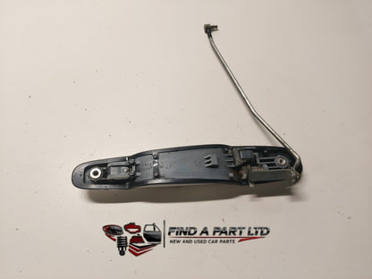 2005 Toyota Estima R30 - Right Rear Exterior Door Handle PN: