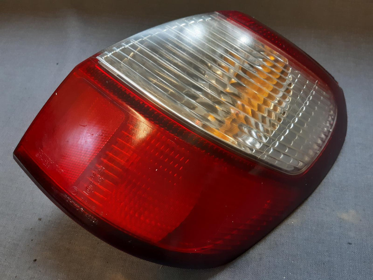 Right Taillight - 3RD GEN, WAGON, ICHIKOH 4835A, VIN JF1BH..., 11/98-08/03