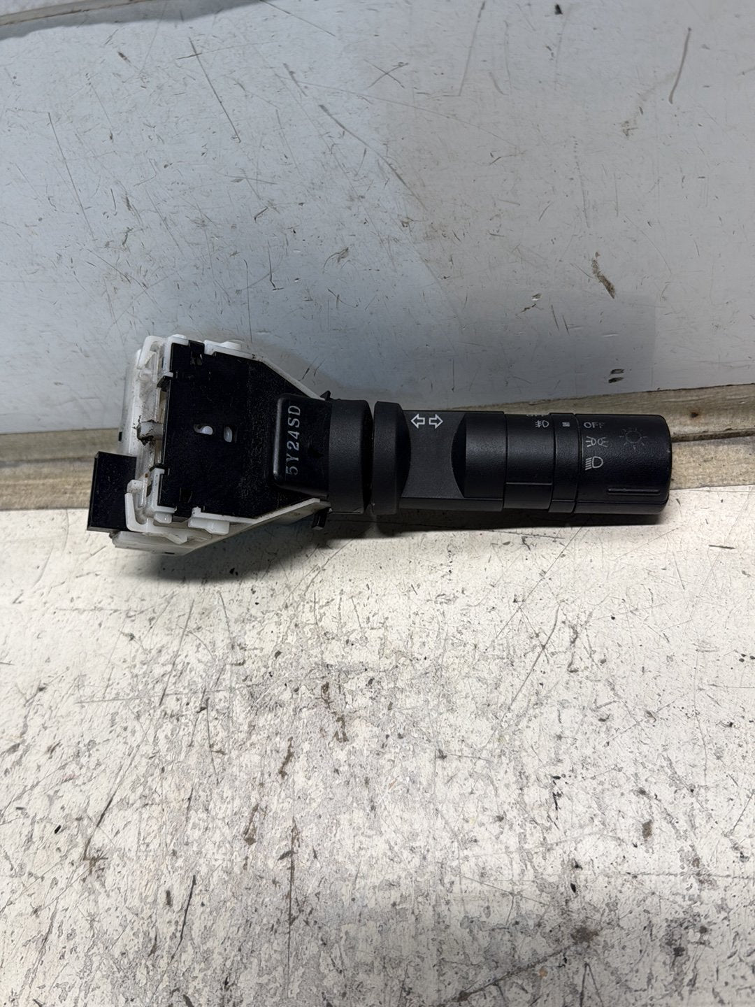 2005-2014 Nissan Navara D40- Light Combination Switch PN: