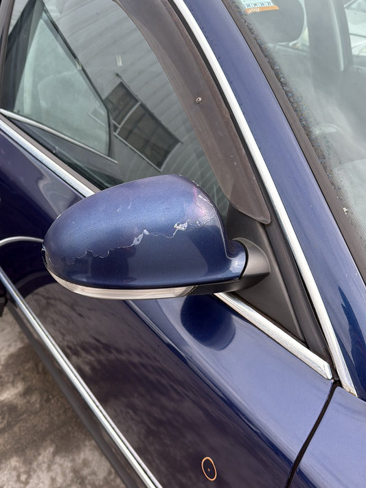 1998-2005 Volkswagen Passat- Right Door Mirror PN: