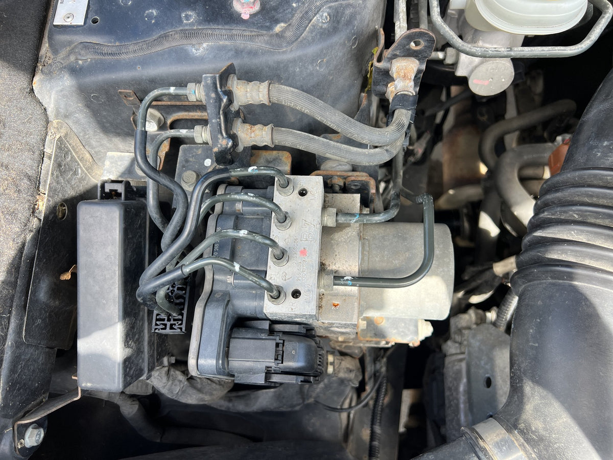2013 Subaru Forester SJ5 - ABS Pump/Modulator PN: