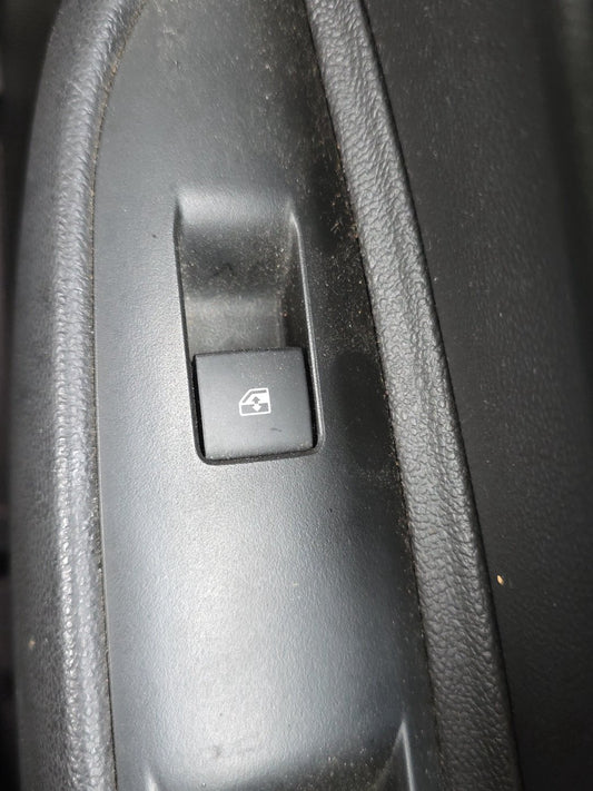 2017 Holden Trax TJ MY17 - Right Rear Window Switch PN:
