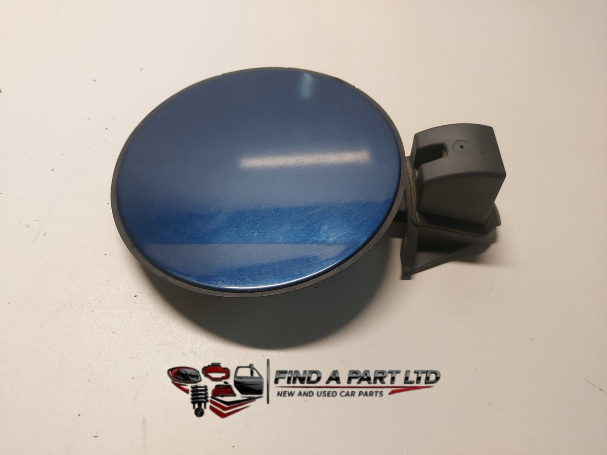 2005 Holden Commodore VY - Fuel Flap PN: 92084915