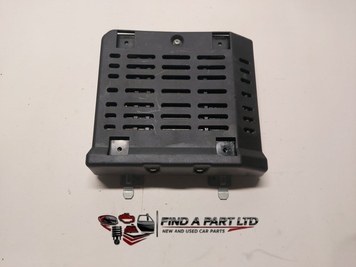 2010 Mitsubishi Outlander CW*W - Radio Module PN: 8701A089
