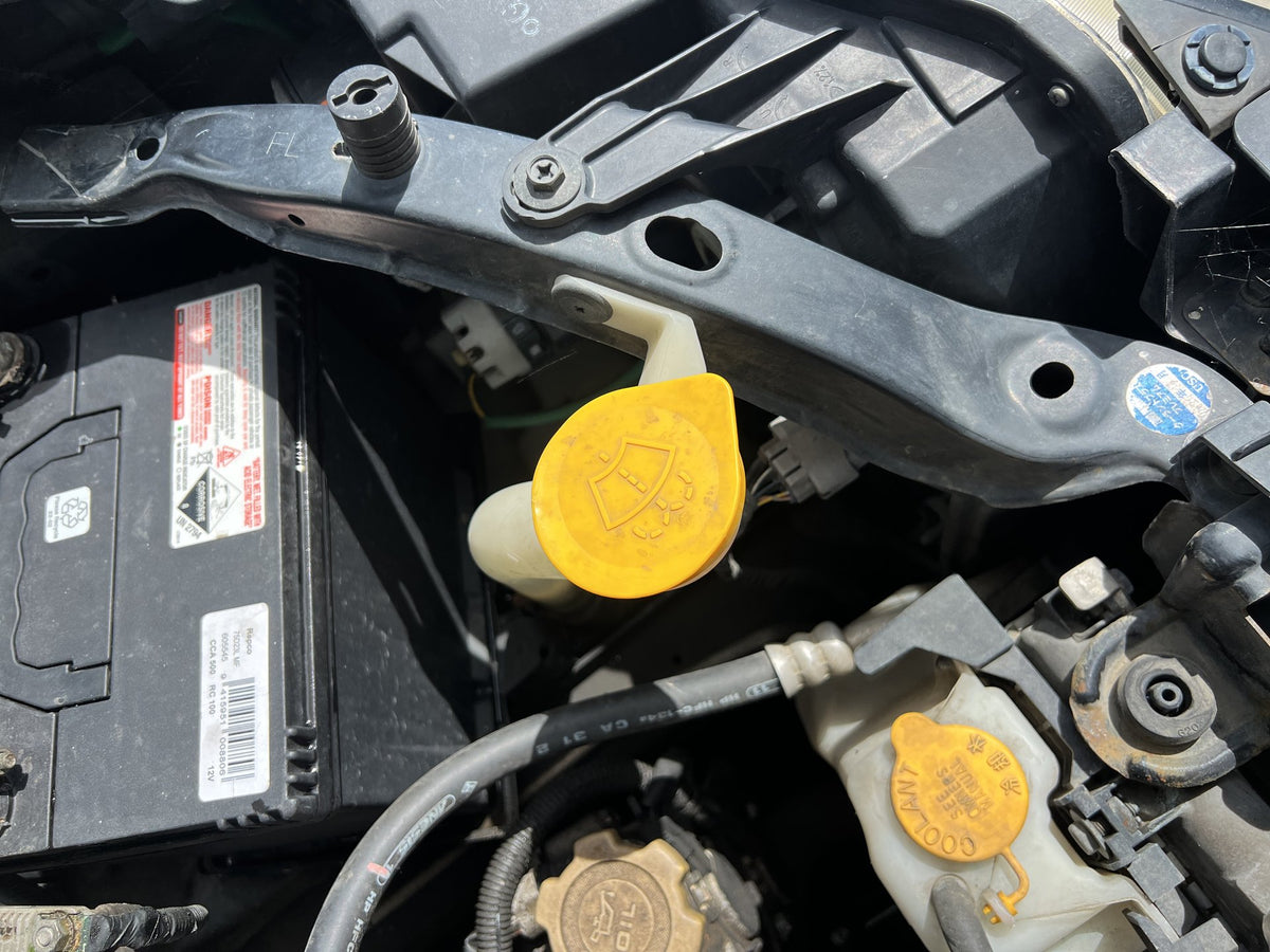 2013 Subaru Forester SJ5 - Washer Bottle PN: