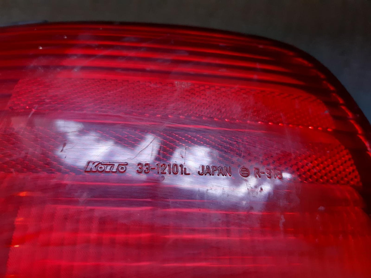 Sep 1993 to Sep 1997 - Nissan Bluebird U13 - Left Taillight