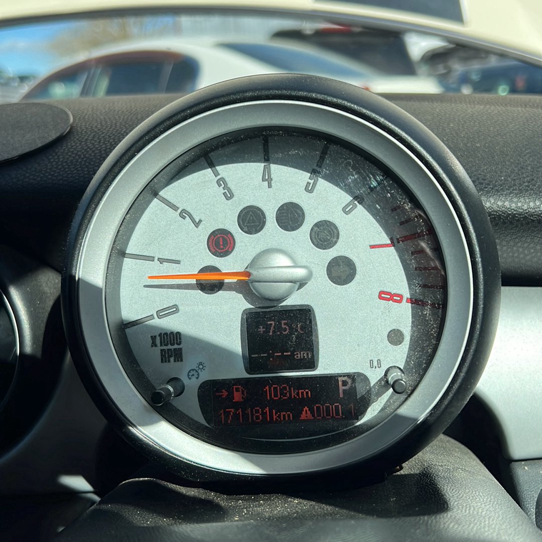 2008-2014 MINI Cooper R55 WMWML320X0TM93432 - Instrument Cluster PN: