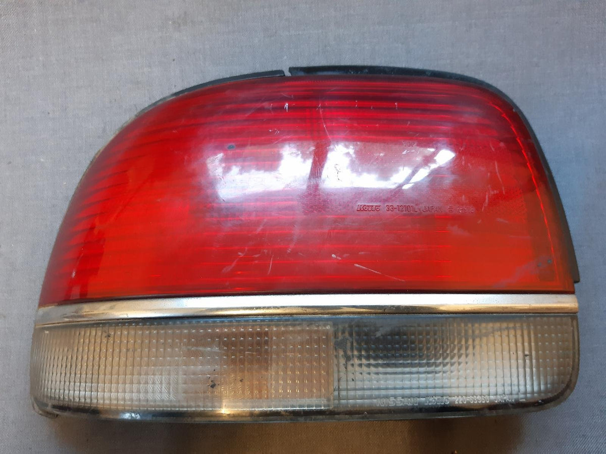 Sep 1993 to Sep 1997 - Nissan Bluebird U13 - Left Taillight