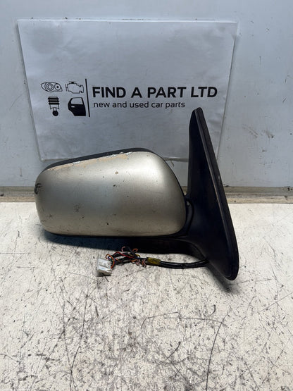 1995-2002 Nissan Primera P11 - Right Door Mirror PN: